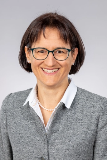 Portrait Claudia Meier-Wiesner